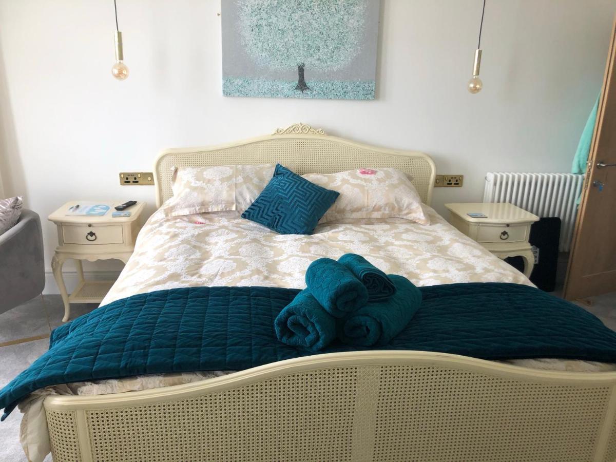 Lazy Waves Boutique B&B New Quay エクステリア 写真