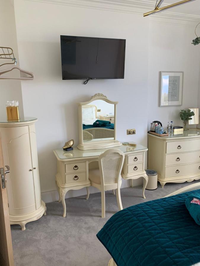 Lazy Waves Boutique B&B New Quay エクステリア 写真