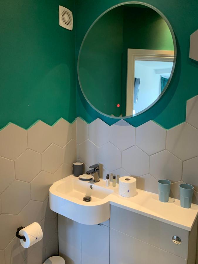 Lazy Waves Boutique B&B New Quay エクステリア 写真