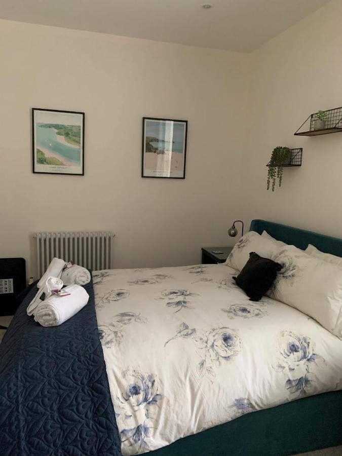 Lazy Waves Boutique B&B New Quay エクステリア 写真