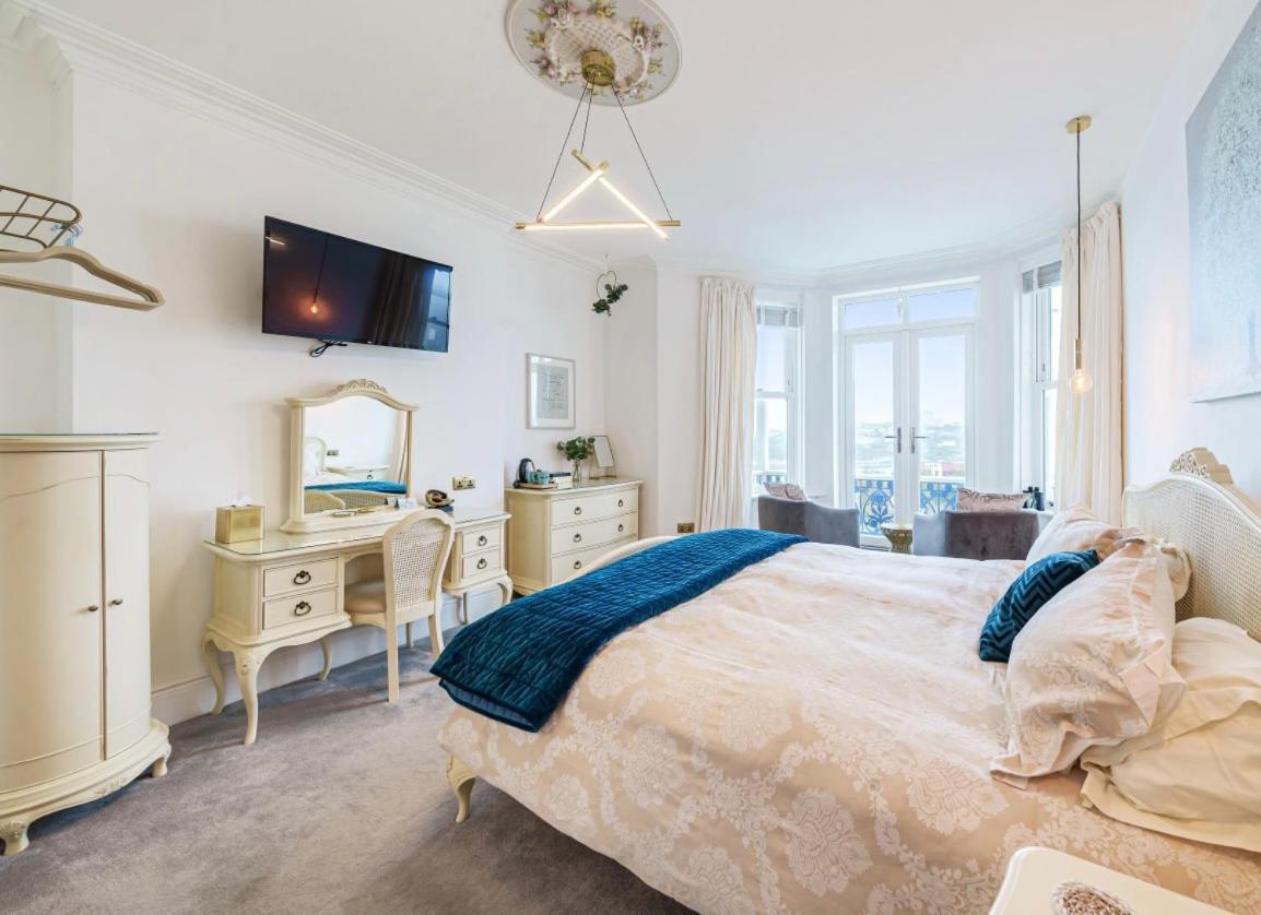 Lazy Waves Boutique B&B New Quay エクステリア 写真