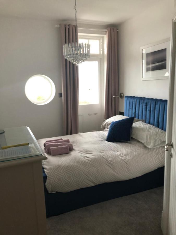 Lazy Waves Boutique B&B New Quay エクステリア 写真